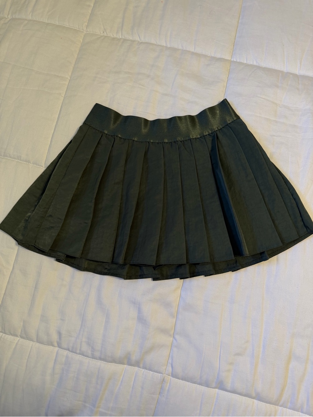 Forever 21 size small Pleated green Mini Skirt skort with shorts